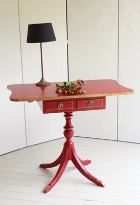 FINE QUALITY "ANTIQUE PAINTED" RED MAHOGANY DROP LEAF/EXTENDING/SIDE/LAMP TABLE - Image 1 of 4