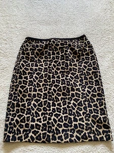 Falda de rodilla recta y lápiz forrada de terciopelo leopardo Express para mujer talla 6 - Imagen 1 de 11