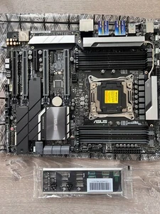 Carte mère serveur ASUS WS C422 PRO/SE ATX socket 2066 - Photo 1/11