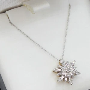 Enchanting 14K Gold Diamond Cluster Snowflake Star Pendant Charm Necklace Chain - Picture 1 of 13
