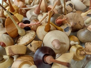 TROTTOLE IN LEGNO COSTRUITE INTERAMENTE A MANO - Foto 1 di 1