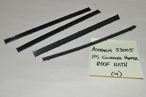 HO scale PARTS Athearn 53005 P-S covered hopper car ROOF HATCH (4)