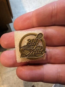 Schüssel 200 Spiel Pin Award - Bild 1 von 1