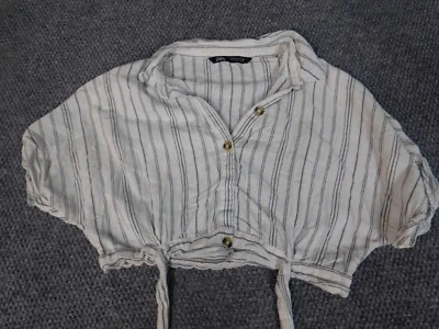 Blusa Zara Mujer Pequeña Gris Rayas Botones Crop Top Clásico Informal Foto 1 de 4