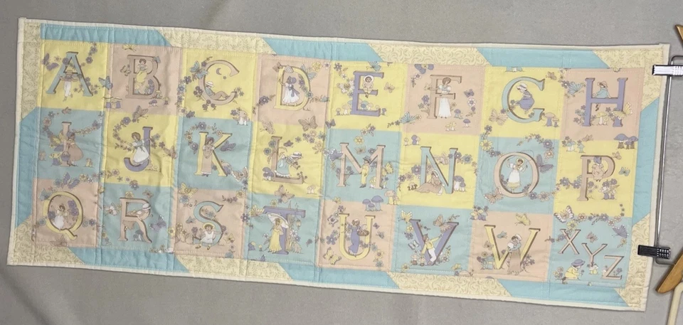 Berçário infantil acolchoado pendurado na parede ABC 44 em 17 em sala de jogos pré-escolar retrô - Imagem 1 de 4