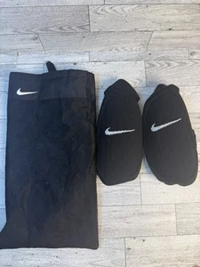 Nike schwarz Größe Jugend Medium/Large Fußball Fußball Sport Knieschoner Socken mit Tasche - Bild 1 von 10