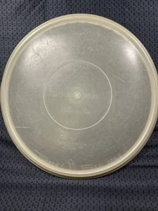 Vintage Tupperware 12" sello redondo 224-2 línea Millionaire - Imagen 1 de 4