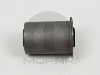 Buje de resorte de hoja trasero Mopar genuino OEM para Dodge Ram 1500 Ram 2500 Ram 3500 Foto 1 de 2