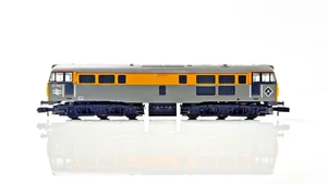 GRAHAM FARISH N GAUGE - NO.806A - CLASS 31 DIESEL 31552 DUTCH (UPGRADED CHASSIS) - Picture 1 of 4