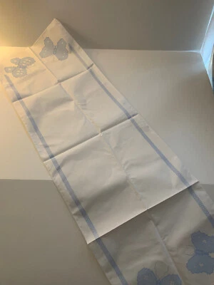 Corredor de mesa de algodón blanco estampado bordado plantilla mariposa NUEVO - 14" x 44" Foto 1 de 2