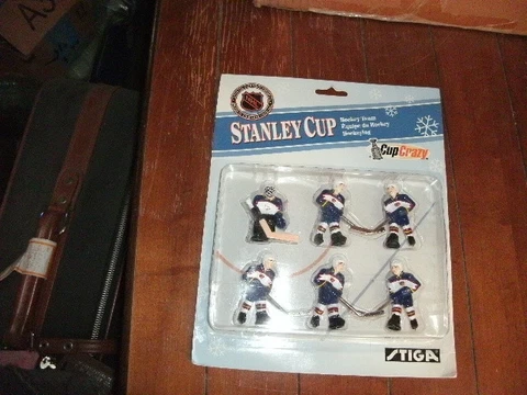 Stiga Atlanta Thrashers Table Rod Hockey Player CUP CRAZY and brand new puck Cover