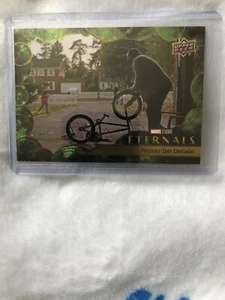 2023 UD Marvel Eternals Green Parallel Base Card # 30 Present-Day Chicago (SP) - Picture 1 of 2