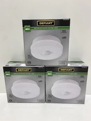 Lote de 3) Luz de techo LED activada por movimiento desafiante 1150 lúmenes alimentada por batería Foto 1 de 4