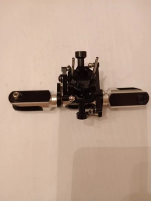 T-REX 500 TESTA FLYBAR  ORIGINALE - Immagine 1 di 3