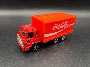 Camión de carga Hartoy vintage Coca Cola rojo apertura puertas de granero 1988 China - Imagen 1 de 4