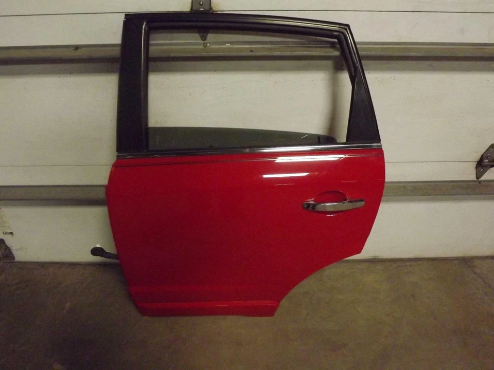 08-10 SATURN VUE Left Driver's Side Rear Door Electric Victory Red 74U OEM - Изображение 1 из 4