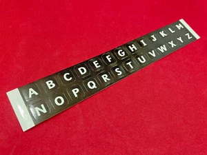 Weiß auf Schwarz Obere Schutzhülle Tastatur Sticker/Legenden für Sehbehinderte - Bild 1 von 1