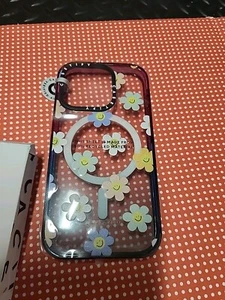 Funda de impacto Casetify iPhone 15 Pro Happy Daisies compatible con MagSafe - Imagen 1 de 3