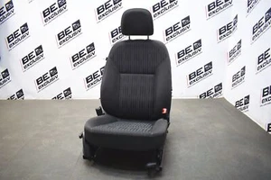 Opel Zafira C 2.0 CDTi STOFF Beifahrersitz Sitz vorne Ausstattung 82735409 - Bild 1 von 11