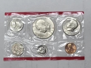 1974 Denver Set of Mint Coins Ike Dollar Included Not touched in 50 years - Picture 1 of 4