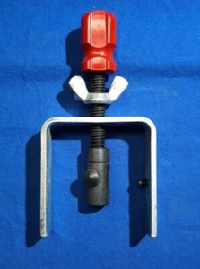 Plews Tools 72-945 Placa de bloqueo del volante Herramienta de sujeción SAE y 14 mm EE. UU. - Imagen 1 de 7