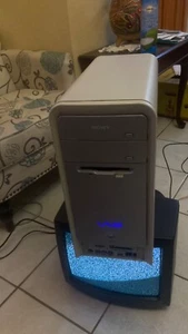Sony Vaio PCV-2252 Pentium 4 no hard drive - Picture 1 of 9