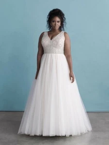 Allure Bridals Beautiful Tulle Wedding Gown Size 22 - Worn Once - Picture 1 of 3