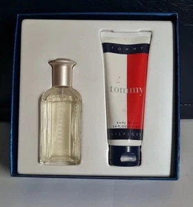 TOMMY HILFIGER MAN EAU TOILETTE 50ML + GEL 100 - Imagen 1 de 1