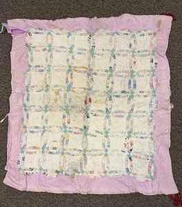 "Colcha antigua de retazos manchados rasgados andrajosos con patrón de anillo de boda 45"" x 40""" - Imagen 1 de 5