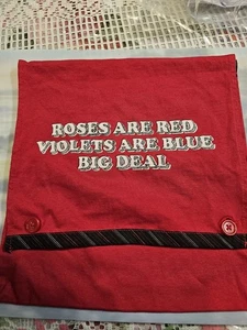 Le rose sono rosse, le viole sono blu...Grande affare": borsa da trasporto vintage in flanella rossa - Foto 1 di 2