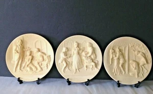 Set 3 VTG TOSCA, RICOLETTO, IL BARBIERE DI SIVIGLIA Ivory Italy Alabaster Plates - Picture 1 of 10
