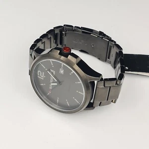 Quiksilver Mens Beluka Watch Gunmetal Anodized Stainless Steel Case & Bracelet - Picture 1 of 8