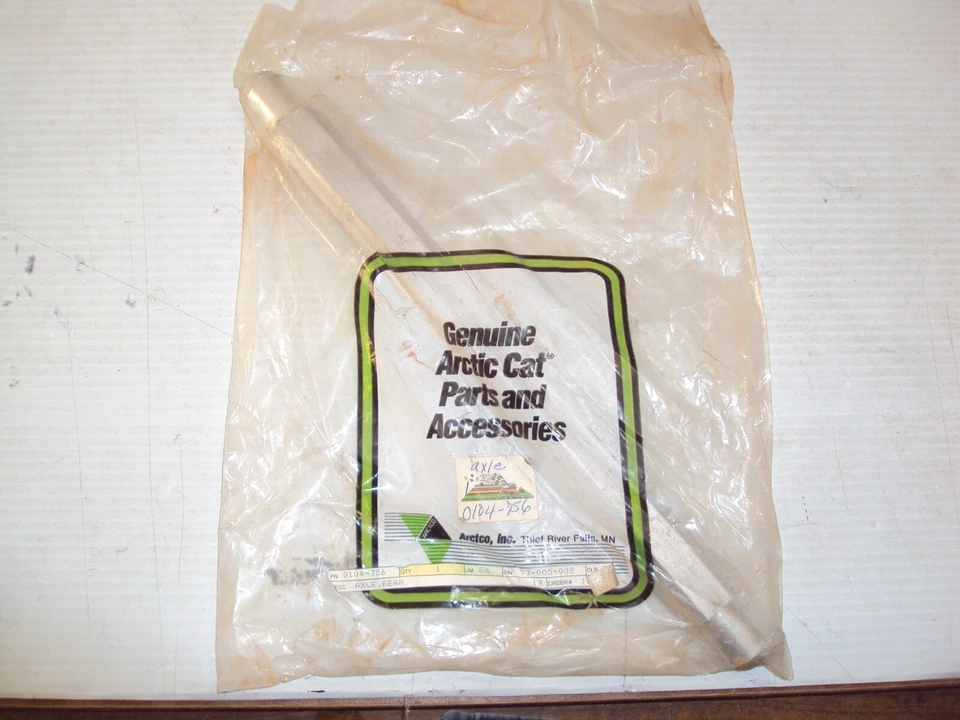 Nuevo, eje trasero OEM Arctic Cat, Cross Country Cat, Pantera, Lynx, 0104-756 Foto 1 de 1