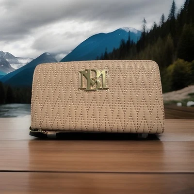 全新带标签 Badgley Mischka 钱包长带手机口袋和腕带腮红 $59 — 第 1/4 张图片