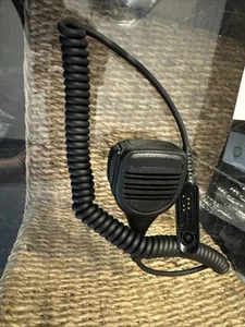 PMMN4002B Remote Speaker Microphone For Motorola Series Radios - Picture 1 of 4