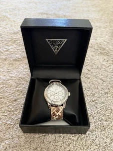 Ladies Guess Watch (with Box ) FREE DELIVERY - Picture 1 of 3
