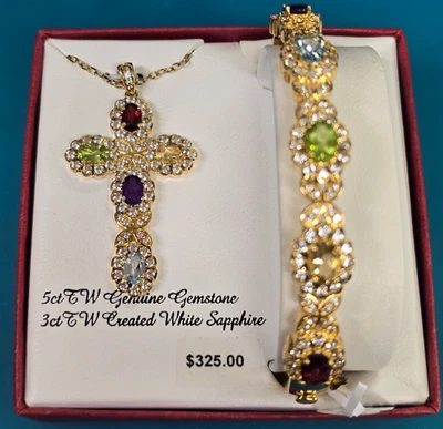 Nuevo conjunto de brazalete y colgante de cruz de piedras preciosas chapadas en oro de 18k / Precio de venta sugerido por el fabricante: $325.00 Foto 1 de 4