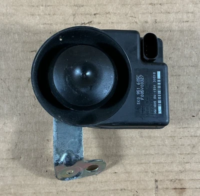 2012-2017 Audi A7 Quattro Anti-Theft Alarm Siren Horn Singal 1K0951605C OEM - Image 1 of 4