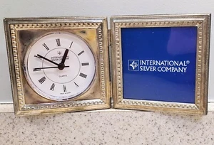 Orologio a batteria vintage Intn'l argento placcato ornato bi pieghevole scrivania viaggio cornice foto - Foto 1 di 5