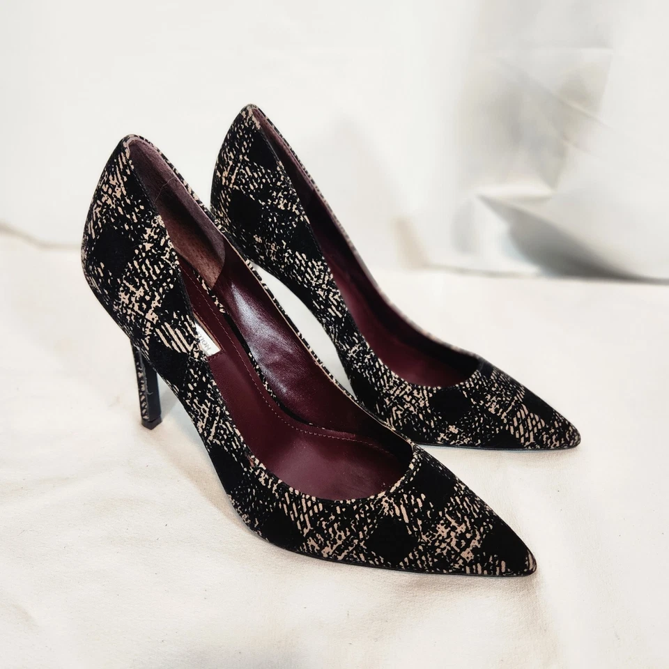 Sapatos femininos de salto BCBGeneration tamanho 8 M TREASURE  - Imagem 1 de 4