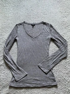 Express Women Sheer Glitter Long Sleeve V-Neck Pullover Sweater Gray Size S - Picture 1 of 13