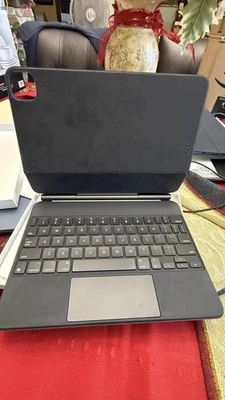 iPad Magic клавиатуры модель A2261 (iPad воздуха и iPad Pro 11») - Изображение 1 из 4