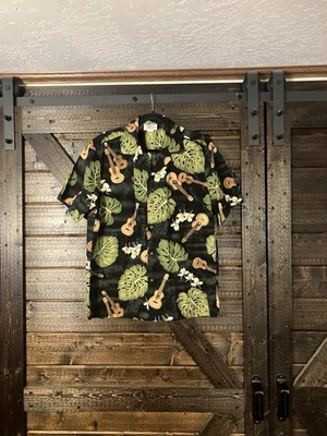 Винтажная мужская гавайская рубашка 80-е 90-е Makai Beach черная укулеле хлопок L - Изображение 1 из 4