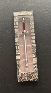 URBAN DECAY Game Of Thrones Arya Stark's Needle - Flat Eyeshadow Brush NEW BoX - Picture 1 of 3