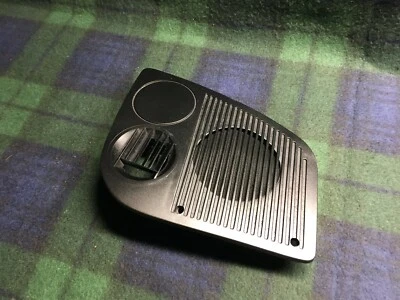 Parrilla de altavoz para tablero delantero de pasajeros Saab c900 Foto 1 de 4