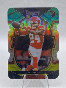 2022 Panini Select - [Base] - Green & Yellow Prizm Die-Cut #21 - Skyy Moore RC - Bild 1 von 2
