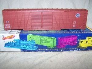 MDC HO 50' Exterior Braced Wood Automobile Boxcar S.P.(Bausatz) - Bild 1 von 12