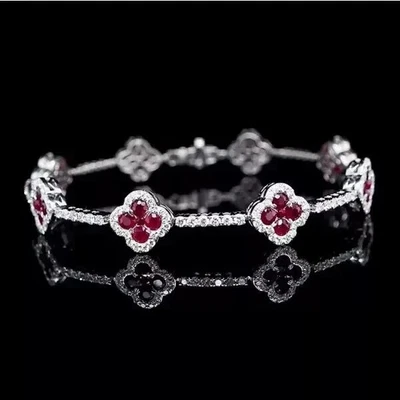 Brazalete de tenis Clover 7 quilates redondo creado en laboratorio rubí para mujer chapado en oro blanco de 14 quilates Foto 1 de 4