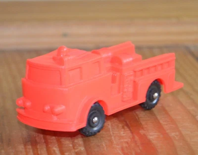 Vintage 1975 Imperial Soft Rubber Plastic 4" Red Fire Engine Truck Hong Kong - Image 1 of 4