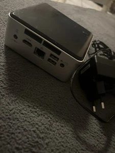 Intel NUC DN2820FYK Mini-PC, Intel 2.16GHZ, 8 GB DDR 3 RAM 128 SSD - Bild 1 von 5